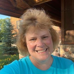 Meet your Posher, Lori